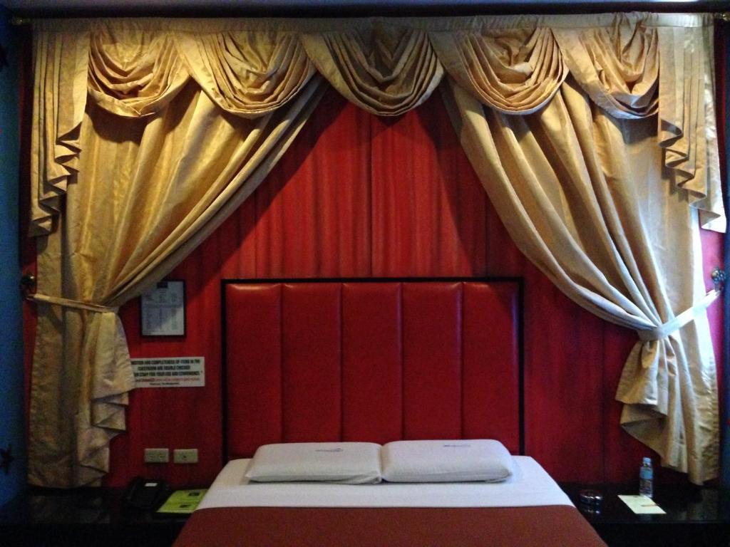 Hollywood Drive-In Hotel Baguio City Eksteriør bilde